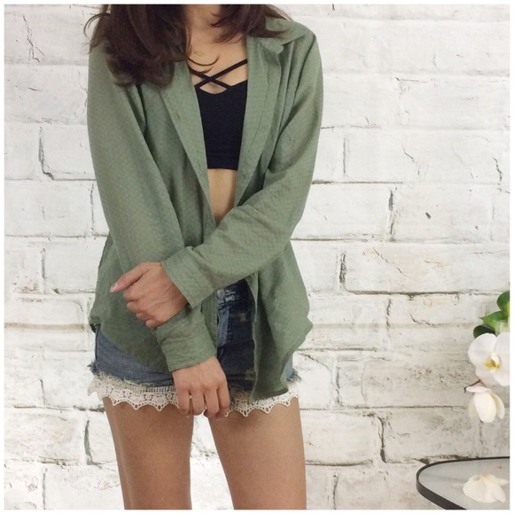 Green Solid Top - Picture 3 of 4